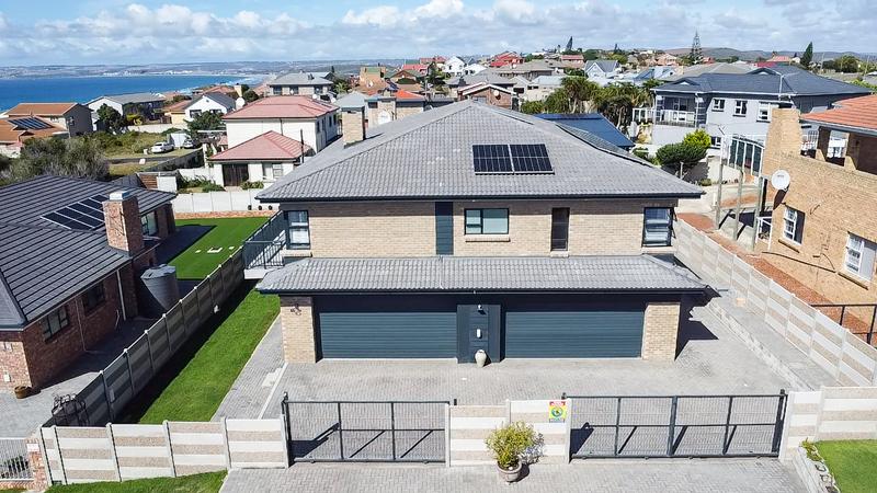 4 Bedroom Property for Sale in Reebok Western Cape